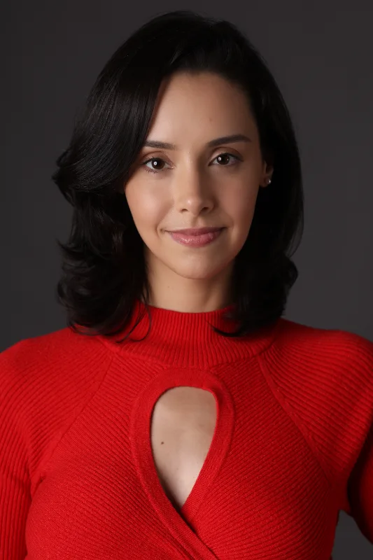Bianca Lua – Locutora profissional AudioLabz